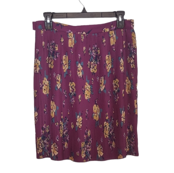 Modcloth Floral Pleated Mini Chiffon Skirt Size M - Picture 2 of 10